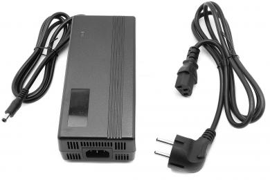 Chargeur 54,6 V / 3 A 